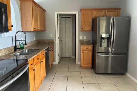 Casa en venta en Kissimmee, Florida, 3 dormitorios, 121.89 m2 № 1910052 - foto 2