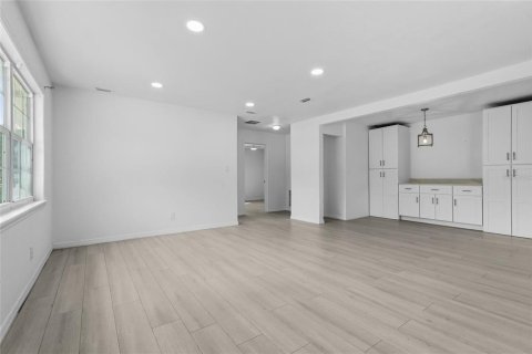 Casa en venta en Sarasota, Florida, 3 dormitorios, 140.84 m2 № 2383681 - foto 8