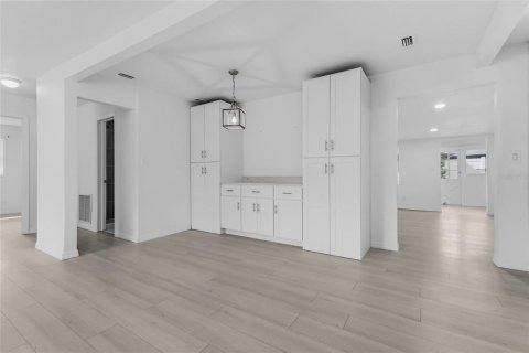 Casa en venta en Sarasota, Florida, 3 dormitorios, 140.84 m2 № 2383681 - foto 12
