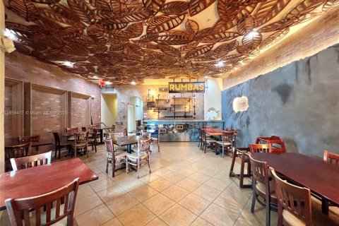 Commercial property in Coral Gables, Florida № 1881556 - photo 26