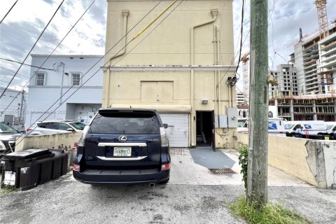 Commercial property in Coral Gables, Florida № 1881556 - photo 23