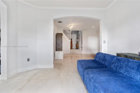 Casa en venta en Miami, Florida, 4 dormitorios, 186.08 m2 № 1790679 - foto 14