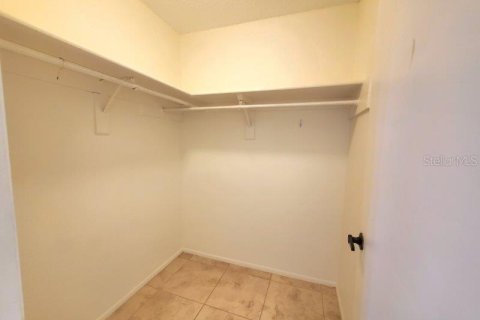 Снять в аренду кондоминиум в Пунта-Горда, Флорида 2 спальни, 96.99м2, № 1846570 - фото 13