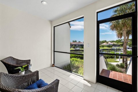 Condominio en venta en Longboat Key, Florida, 2 dormitorios, 147.71 m2 № 2330383 - foto 12
