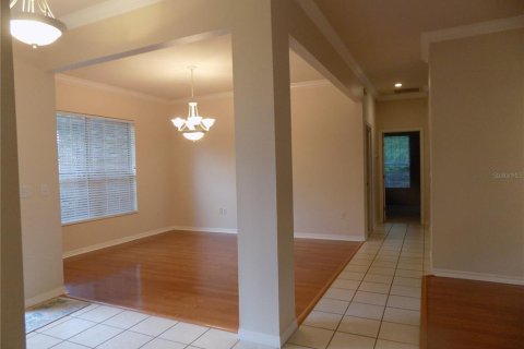 House in Gainesville, Florida 3 bedrooms, 167.5 sq.m. № 2231727 - photo 9