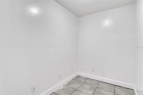 House in Casselberry, Florida 3 bedrooms, 128.48 sq.m. № 1745059 - photo 29