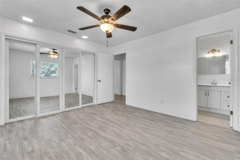 House in Casselberry, Florida 3 bedrooms, 128.48 sq.m. № 1745059 - photo 19