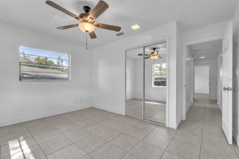 House in Casselberry, Florida 3 bedrooms, 128.48 sq.m. № 1745059 - photo 22