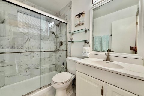 Copropriété à vendre à Lauderhill, Floride: 1 chambre, 67.82 m2 № 1971948 - photo 3