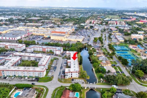 Copropriété à vendre à Lauderhill, Floride: 1 chambre, 67.82 m2 № 1971948 - photo 19