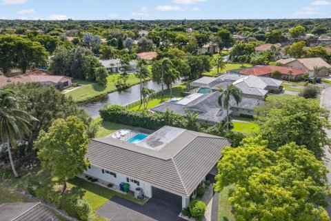 Villa ou maison à vendre à Coral Springs, Floride: 5 chambres, 215.53 m2 № 2186551 - photo 4