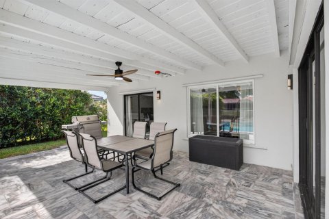 Villa ou maison à vendre à Coral Springs, Floride: 5 chambres, 215.53 m2 № 2186551 - photo 23