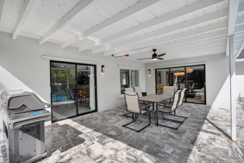Villa ou maison à vendre à Coral Springs, Floride: 5 chambres, 215.53 m2 № 2186551 - photo 24