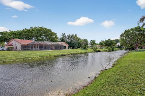Villa ou maison à vendre à Coral Springs, Floride: 5 chambres, 215.53 m2 № 2186551 - photo 10