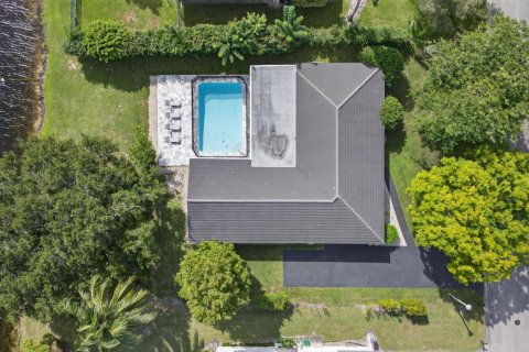 Villa ou maison à vendre à Coral Springs, Floride: 5 chambres, 215.53 m2 № 2186551 - photo 3