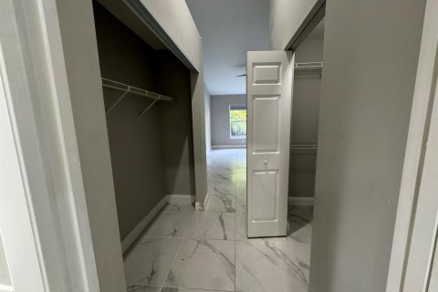 Villa ou maison à vendre à Boca Raton, Floride: 3 chambres, 184.32 m2 № 2250762 - photo 23