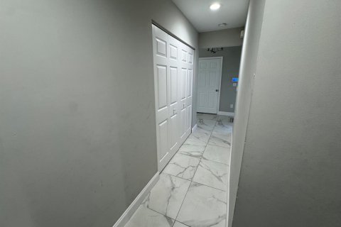 Villa ou maison à vendre à Boca Raton, Floride: 3 chambres, 184.32 m2 № 2250762 - photo 30