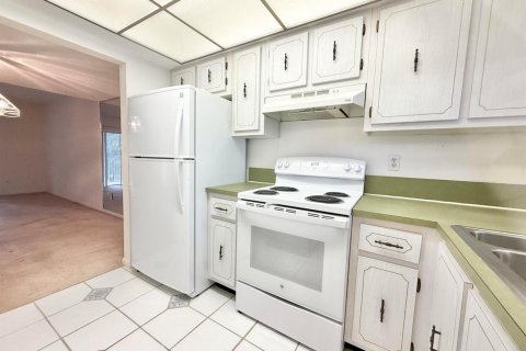 Condo in Jupiter, Florida, 2 bedrooms № 2401245 - photo 18