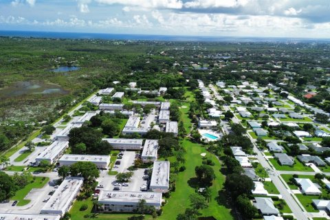 Condo in Jupiter, Florida, 2 bedrooms № 2401245 - photo 22
