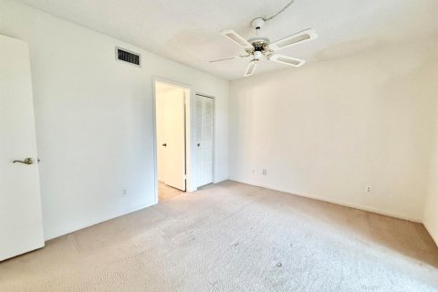 Condo in Jupiter, Florida, 2 bedrooms № 2401245 - photo 9