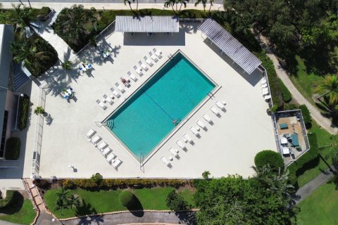 Condo in Jupiter, Florida, 2 bedrooms № 2401245 - photo 29