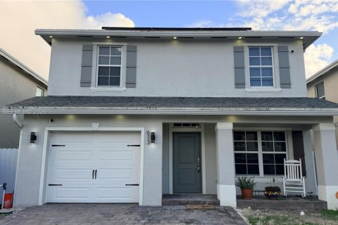 Commercial property in Florida City, Florida 1 bedroom, 197.51 sq.m. № 2019953