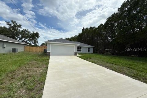 House in Dunnellon, Florida 3 bedrooms, 129.97 sq.m. № 1851360 - photo 1