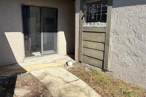 Townhouse in Fern Park, Florida 3 bedrooms, 143.16 sq.m. № 2383742 - photo 22