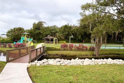 Townhouse in Fern Park, Florida 3 bedrooms, 143.16 sq.m. № 2383742 - photo 30