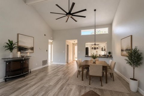 Townhouse in Fern Park, Florida 3 bedrooms, 143.16 sq.m. № 2383742 - photo 4