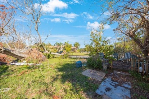 Terreno en venta en Saint Petersburg, Florida № 1555222 - foto 16