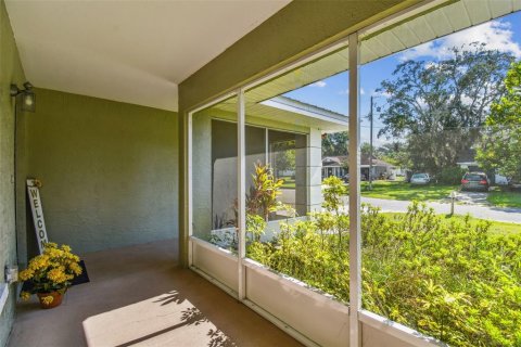 House in San Antonio, Florida 3 bedrooms, 106.09 sq.m. № 1884459 - photo 8