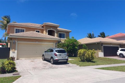 Villa ou maison à Cutler Bay, Floride 3 chambres, 197.7 m2 № 2068316