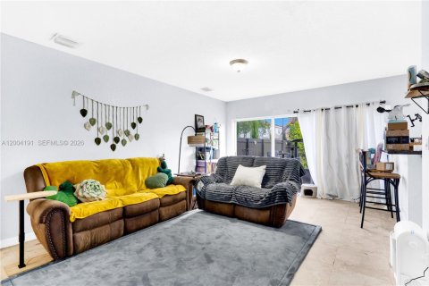 Villa ou maison à vendre à Cutler Bay, Floride: 3 chambres, 197.7 m2 № 2068316 - photo 7