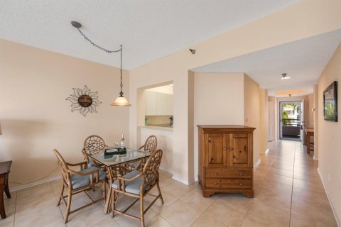 Condominio en venta en Saint Pete Beach, Florida, 2 dormitorios, 117.52 m2 № 1251945 - foto 16