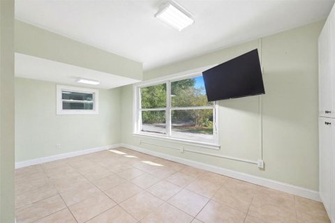 House in New Port Richey, Florida 2 bedrooms, 165.27 sq.m. № 2107713 - photo 23