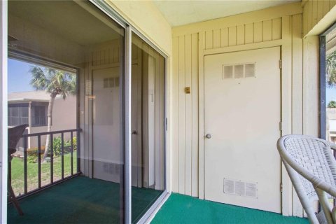 Copropriété à vendre à Bradenton, Floride: 2 chambres, 87.98 m2 № 2147680 - photo 28