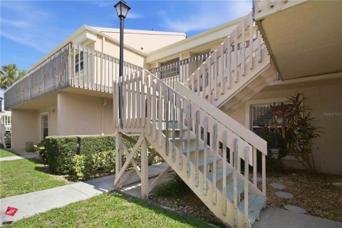 Copropriété à vendre à Bradenton, Floride: 2 chambres, 87.98 m2 № 2147680 - photo 4
