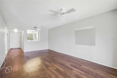 Copropriété à vendre à Bradenton, Floride: 2 chambres, 87.98 m2 № 2147680 - photo 13