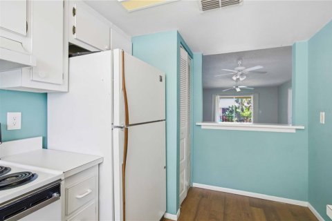 Copropriété à vendre à Bradenton, Floride: 2 chambres, 87.98 m2 № 2147680 - photo 9