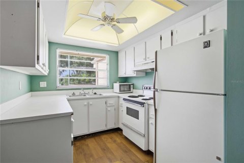 Copropriété à vendre à Bradenton, Floride: 2 chambres, 87.98 m2 № 2147680 - photo 5