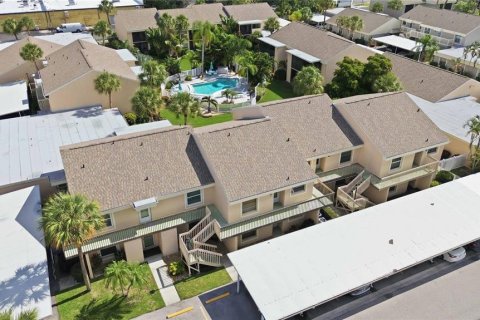 Condo in Bradenton, Florida, 2 bedrooms  № 2147680