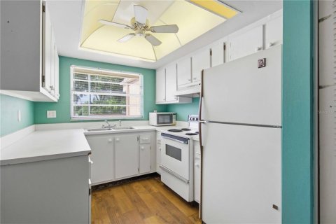 Copropriété à vendre à Bradenton, Floride: 2 chambres, 87.98 m2 № 2147680 - photo 7