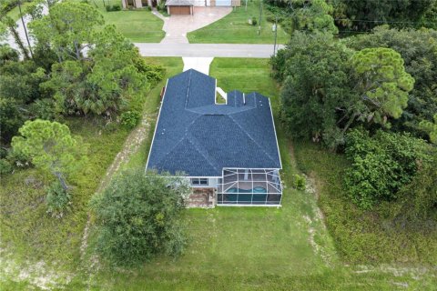 Villa ou maison à vendre à North Port, Floride: 3 chambres, 177.35 m2 № 2408351 - photo 6