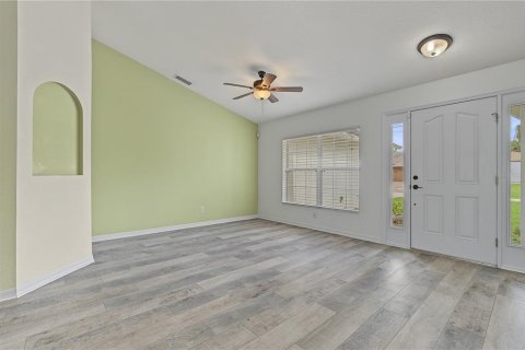 Villa ou maison à vendre à North Port, Floride: 3 chambres, 177.35 m2 № 2408351 - photo 4