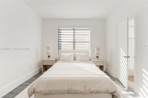 Apartment in Miami, Florida 2 bedrooms, 74.32 sq.m. № 2019667 - photo 11