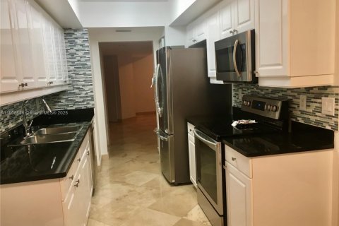 Condominio en alquiler en Aventura, Florida, 3 dormitorios, 173.26 m2 № 1964897 - foto 5