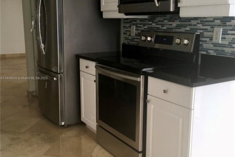 Condominio en alquiler en Aventura, Florida, 3 dormitorios, 173.26 m2 № 1964897 - foto 10