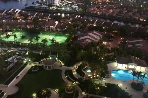 Condominio en alquiler en Aventura, Florida, 3 dormitorios, 173.26 m2 № 1964897 - foto 23