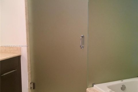 Condominio en alquiler en Aventura, Florida, 3 dormitorios, 173.26 m2 № 1964897 - foto 8